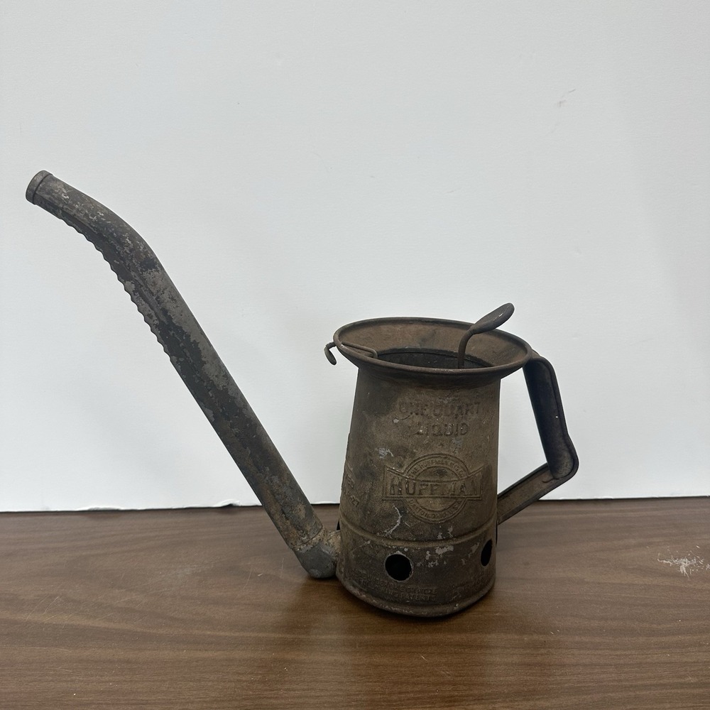HUFFMAN Vintage One Quart Oil Can With Swing Spout #59 Aged Antique Look‎ Patina
